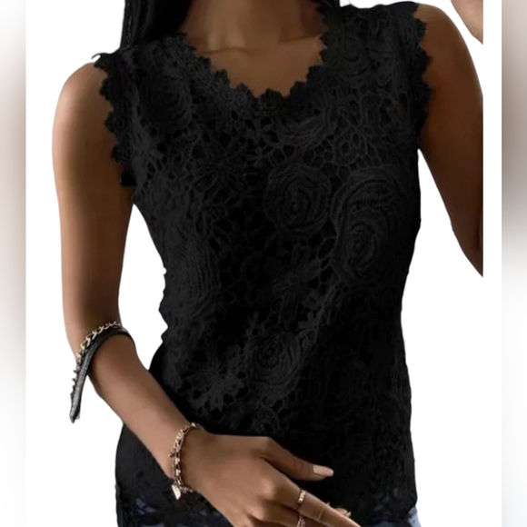 Face & Face Tops - Face &Face embroidery Lace Tank Top Elegant Crew Neck